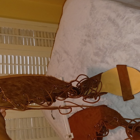 Forever 21 suede lace up gladiator sandals color camel size - Picture 2 of 3
